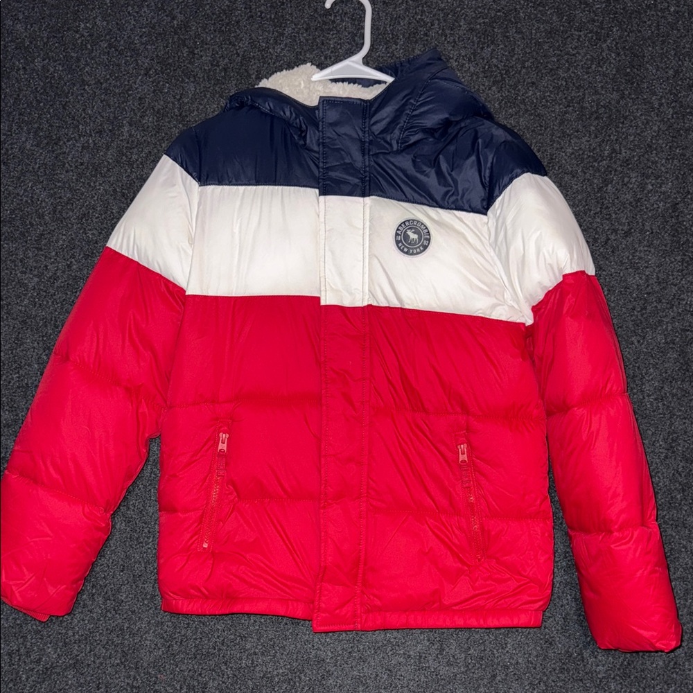Abercrombie Kids Navy, Red and white Puffer ‎ Jacket w/sherpa lining 15/16